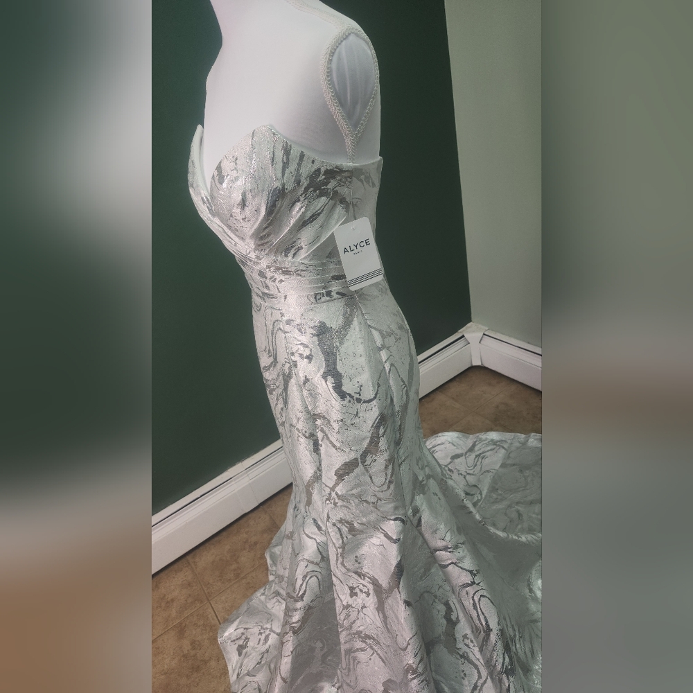 Alyce Paris Silver and White Prom Dress - Picture 9 of 16